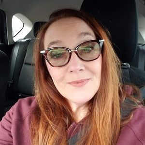 Meet your Posher, Lorraine